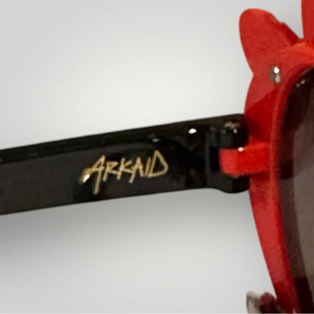 Minnie Mouse Heart Shaped Sunglasses